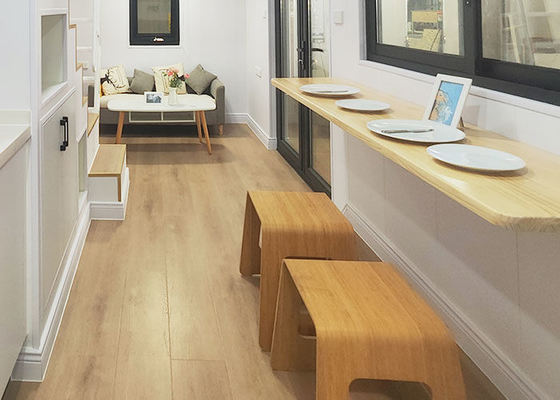 বেডরুম এবং বাথরুম সহ প্রিফ্যাব টিনি হাউস অন হুইলস, শিপিংয়ের জন্য প্রস্তুত